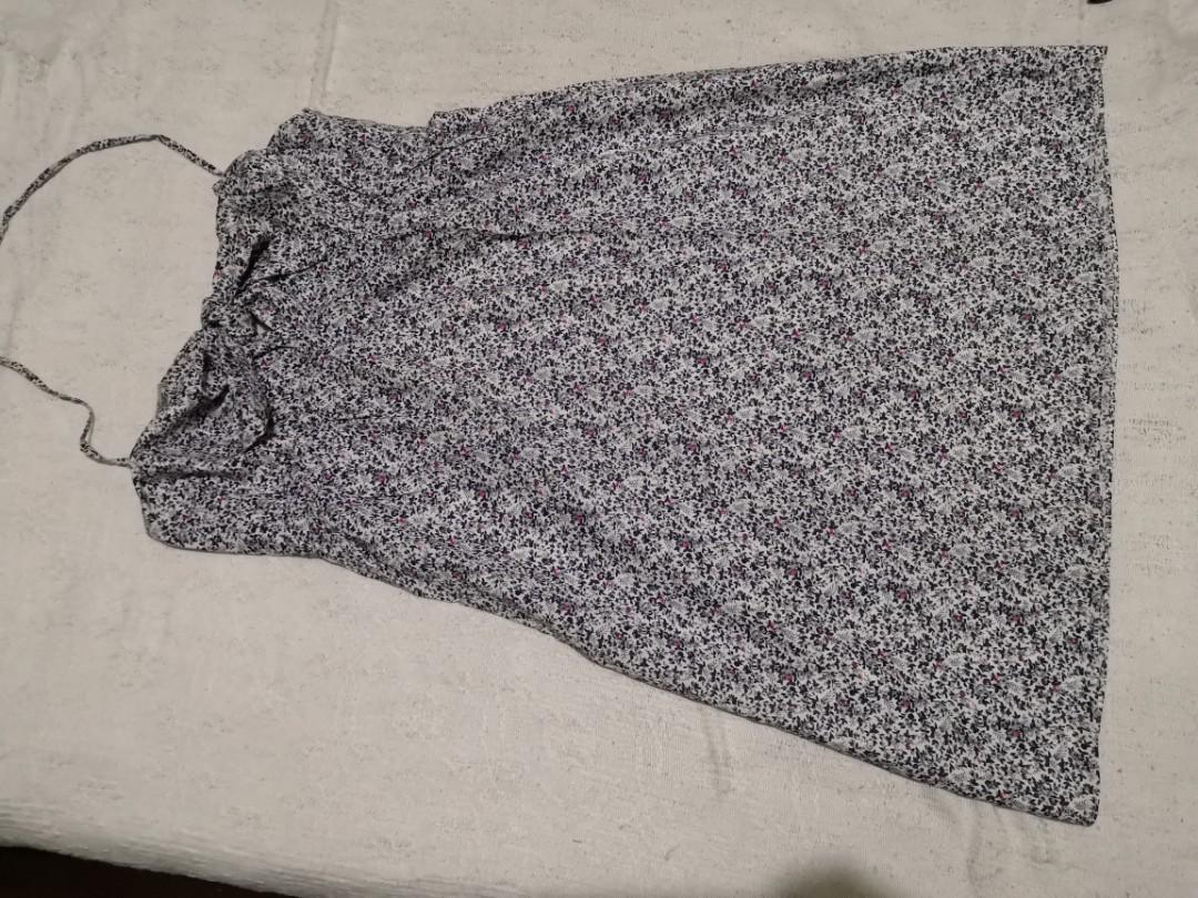 J-Crew tube Dress (Category: Dresses) located in Quezon City. Submitted by rdgineta (Listing ID 214739567, Image 1). Description: J. Crew Floral tube dress with lining 100% cotton.