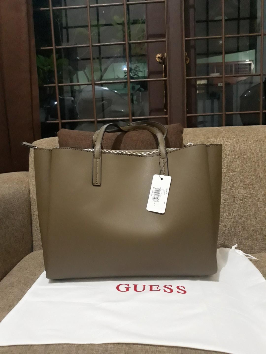 Guess hotsell ella shopper