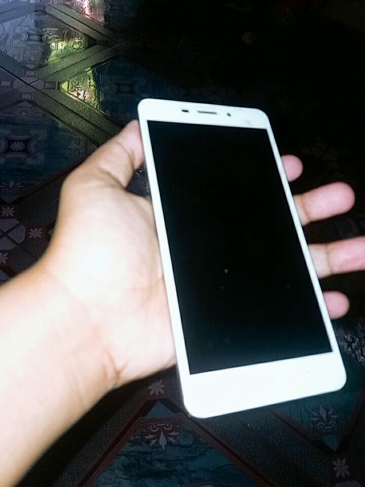 Lenovo A7700 Elektronik Lainnya Di Carousell