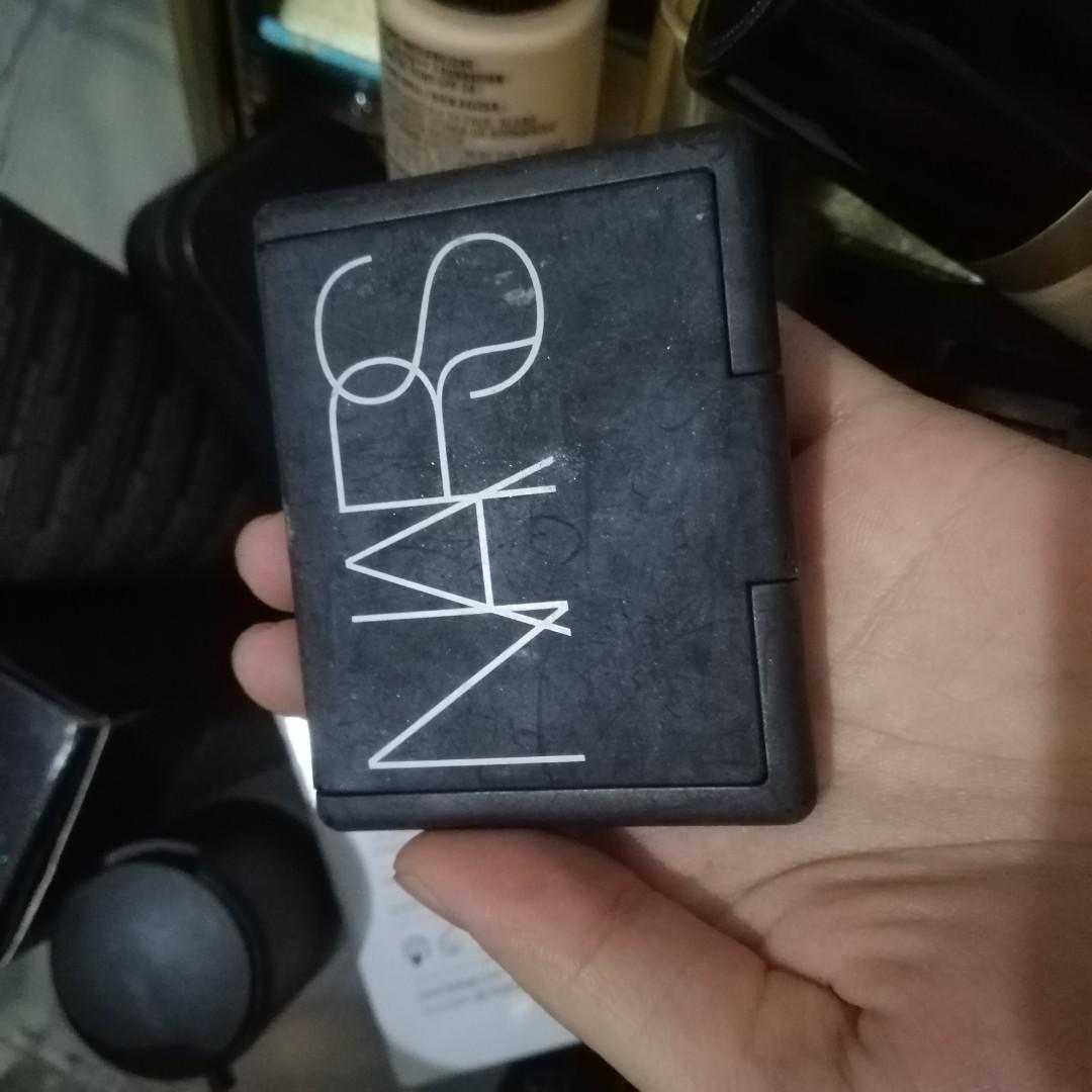 NARS Deep Throat blush full size (Category: Makeup) located in Manila. Submitted by makeup_declutters (Listing ID 214853361, Image 1). Description: 40%full.