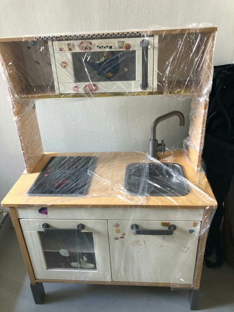 playhouse kitchen