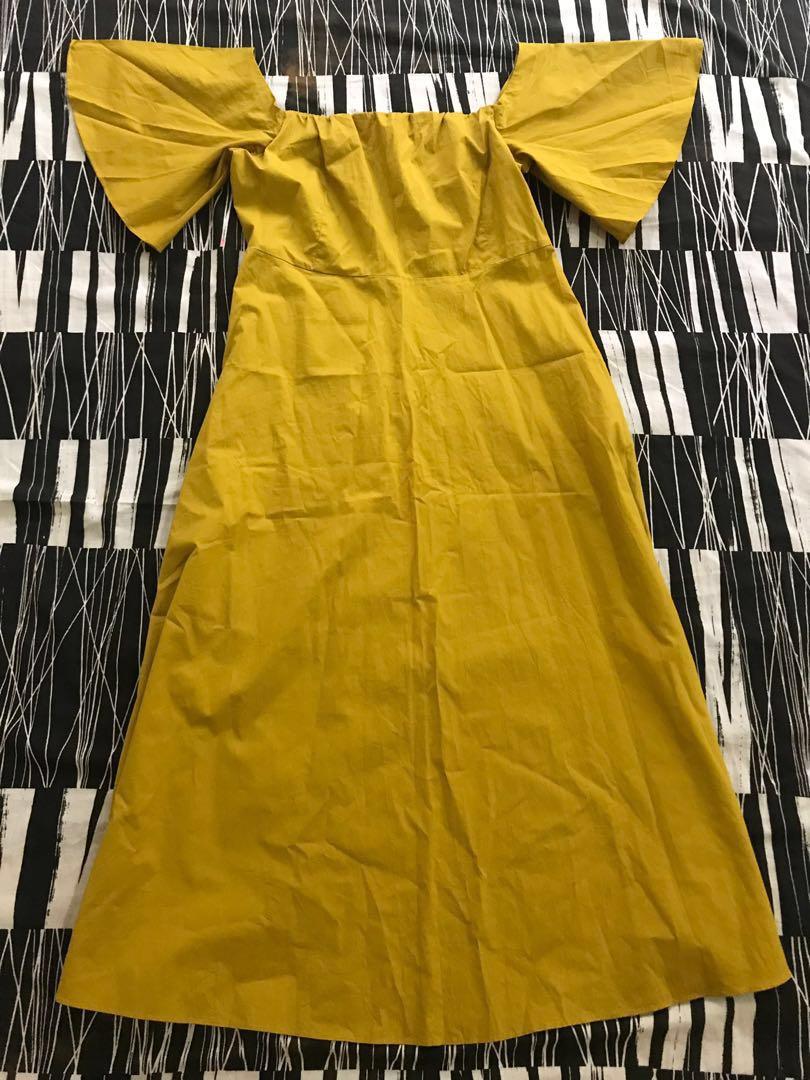 Zara Mustard Offshoulders dress, Women's Fashion, Dresses & Sets