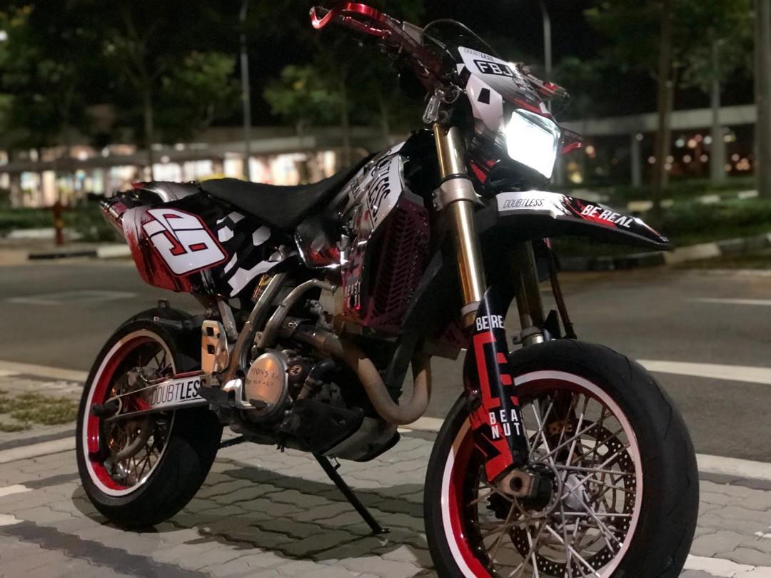 DRZ400SM 2025, Motorcycles, Motorcycles for Sale, Class 2A on Carousell