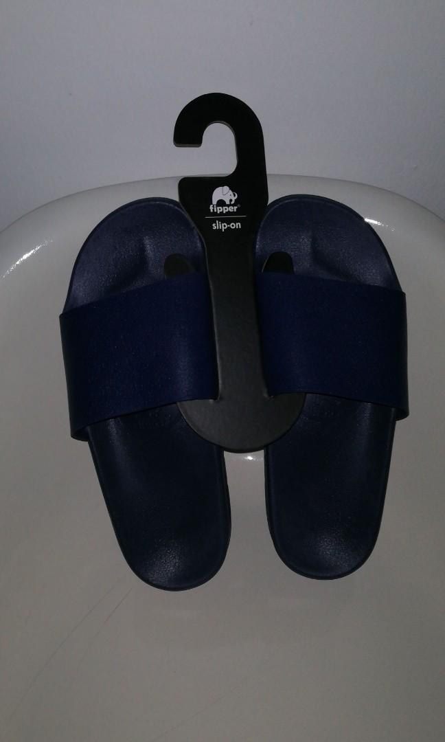 fipper slip on