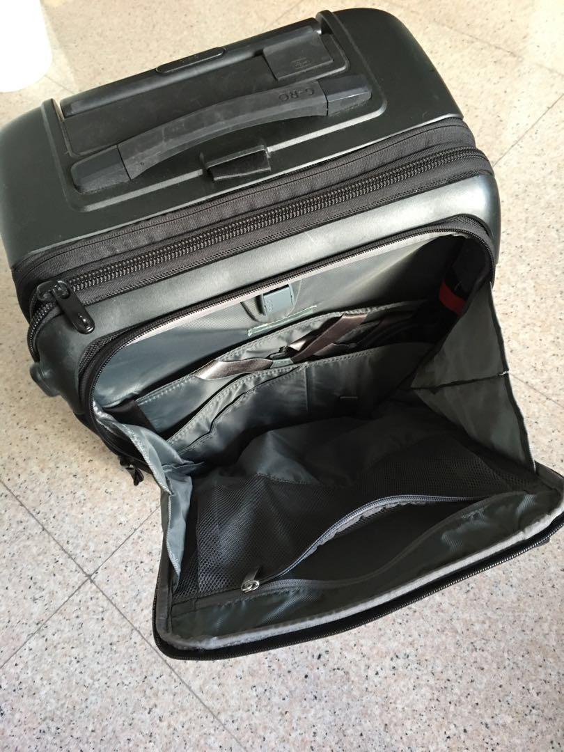 GRO Hang carry luggage (Original Kickstarter), Hobbies & Toys, Travel, Travel Essentials