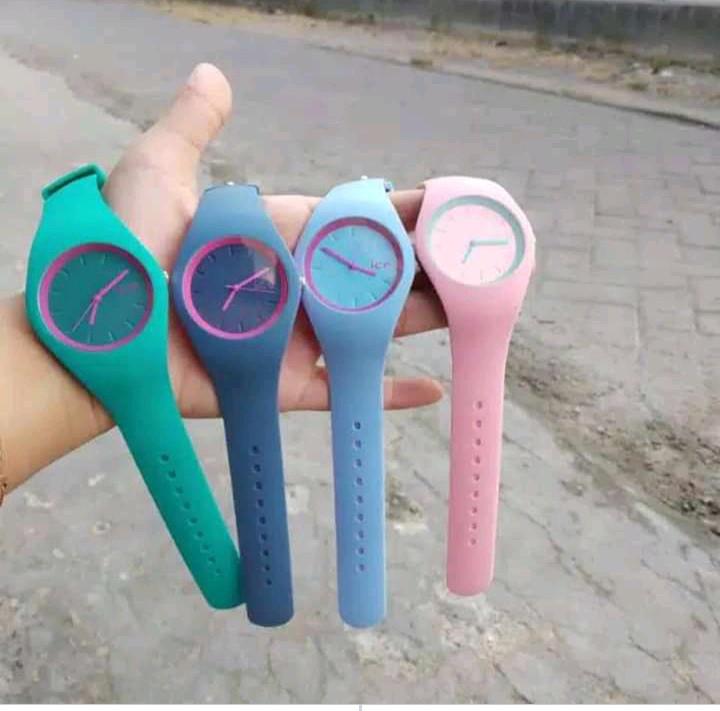 Jam Tangan Ice Watch Fesyen Wanita Jam Tangan Di Carousell