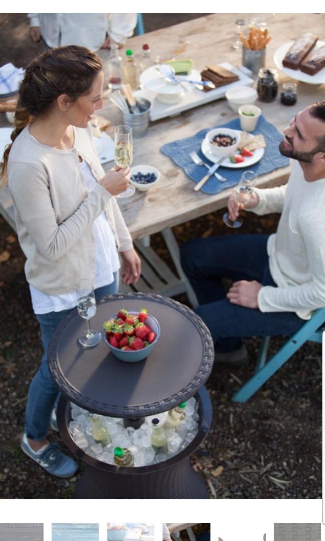 Keter Pacific Cool Bar 7.5 Gallon Cool Bar Rattan Style Outdoor Balcony