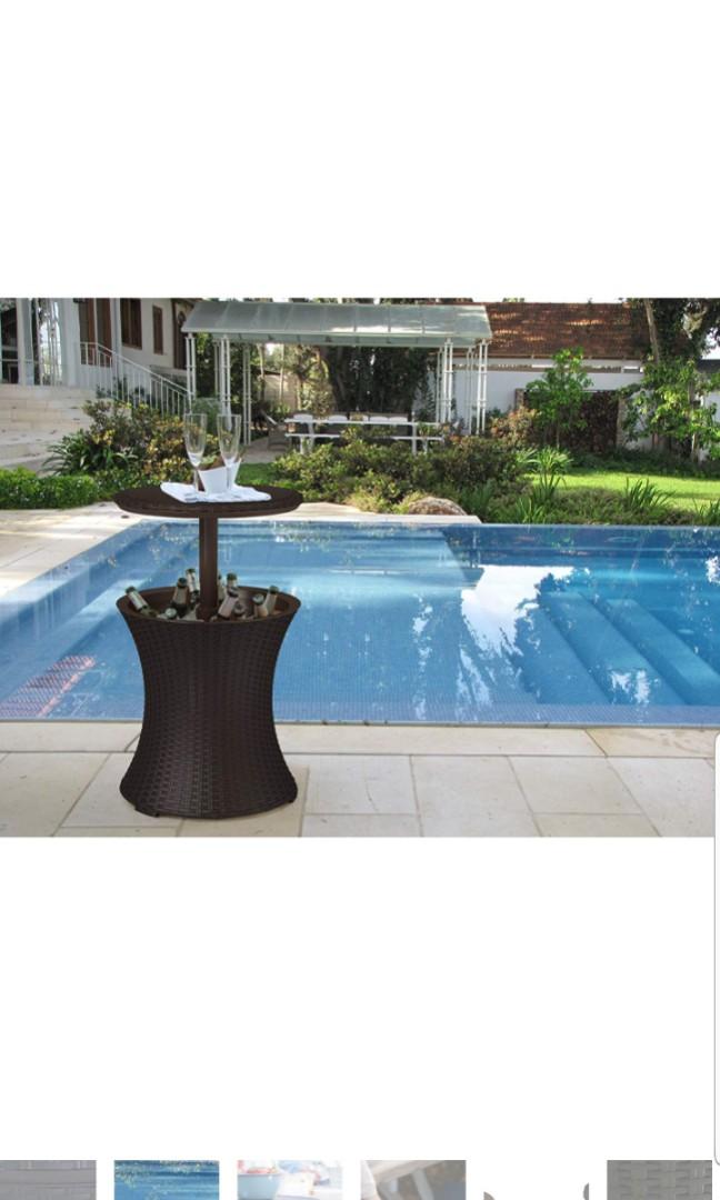 Keter Pacific Cool Bar 7.5 Gallon Cool Bar Rattan Style Outdoor Balcony