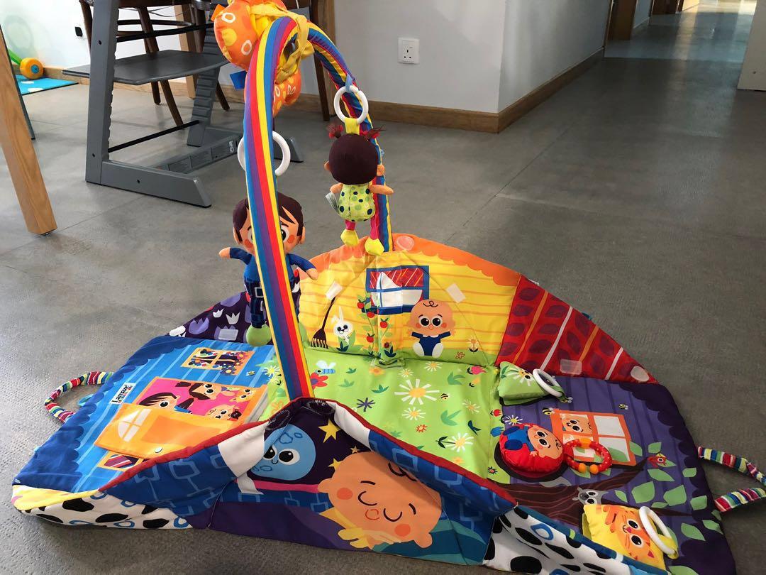 Lamaze pyramid shop playhouse gym