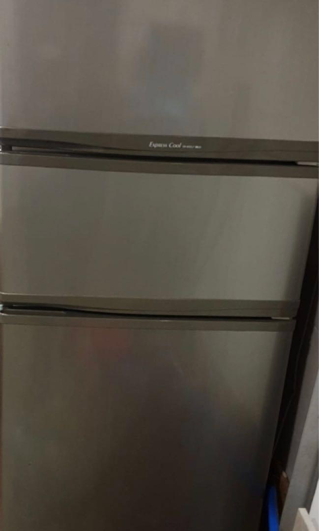 LG Express Cool fridge GR403SLF 3 door fridge, TV & Home Appliances
