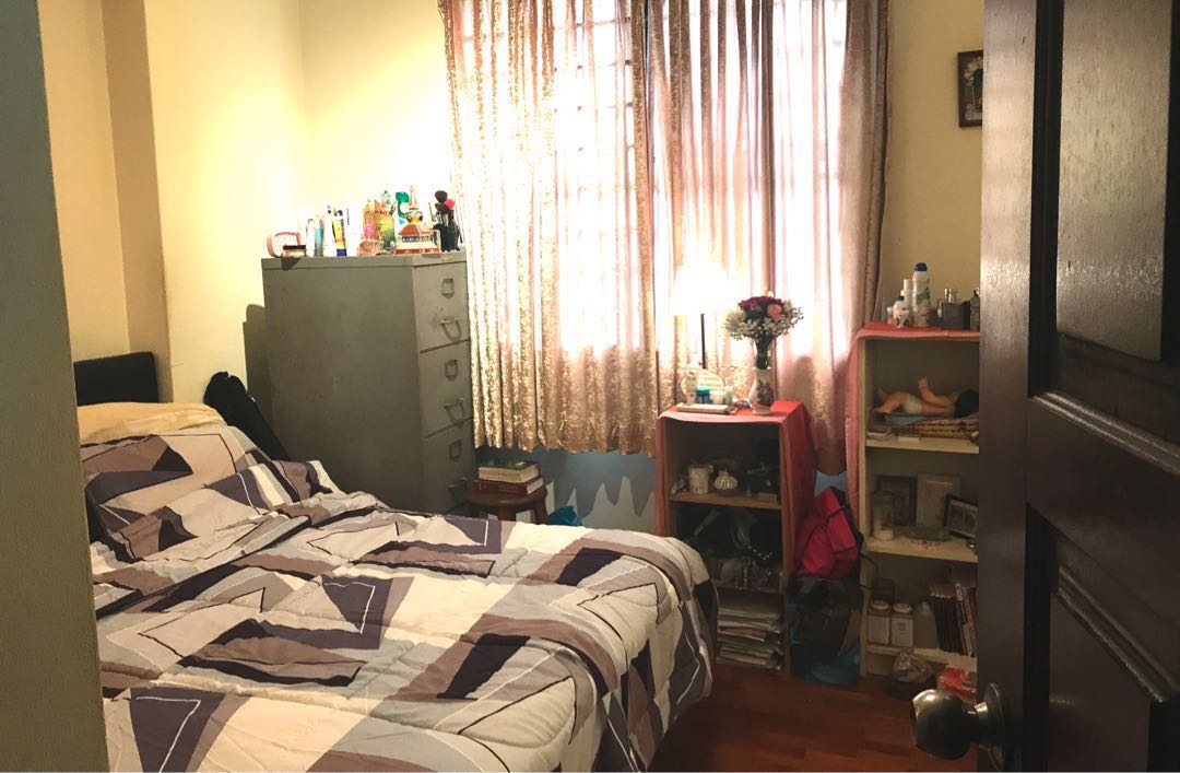 (Category: ) located in . Submitted by everydaytuition (Listing ID 214915214, Image 1). Description: .