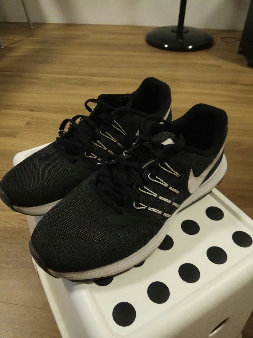 nike run swift running shoes