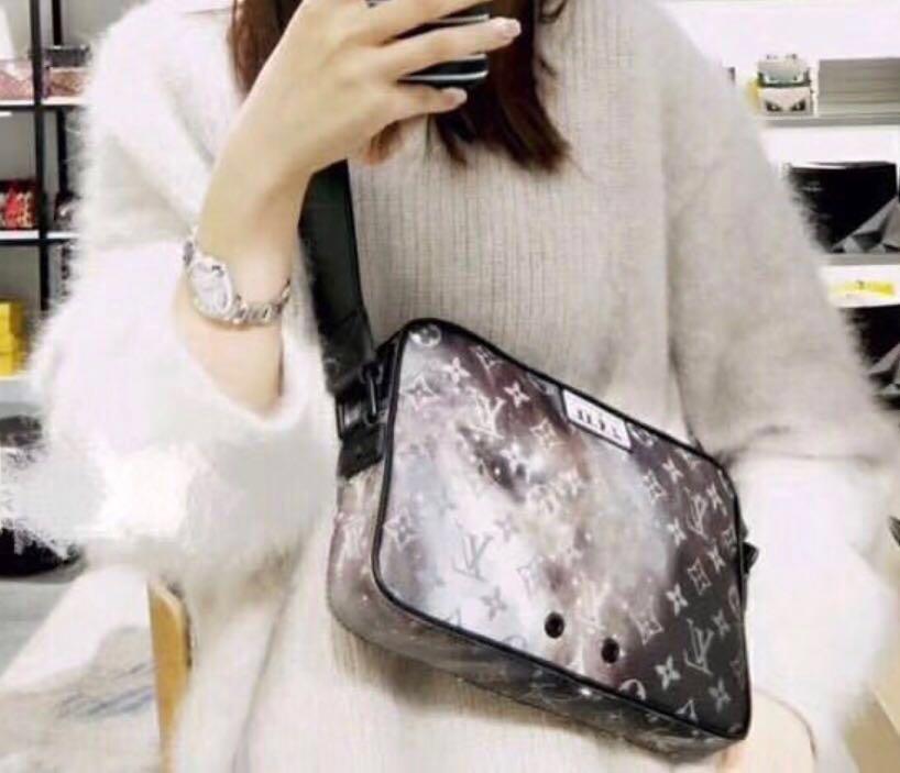 Louis Vuitton Alpha Messenger Galaxy S9