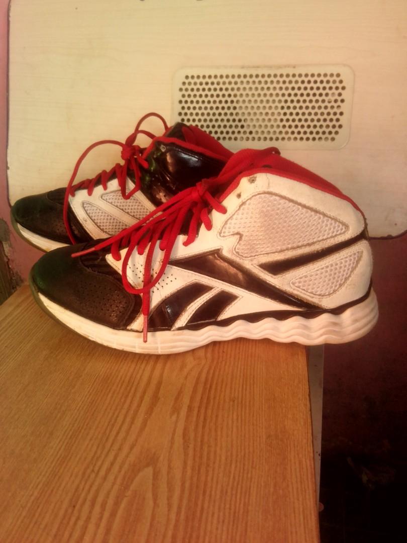 sepatu basket reebok original