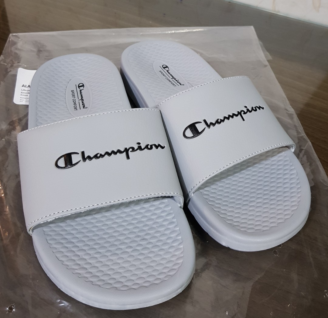 Sandal deals champion putih