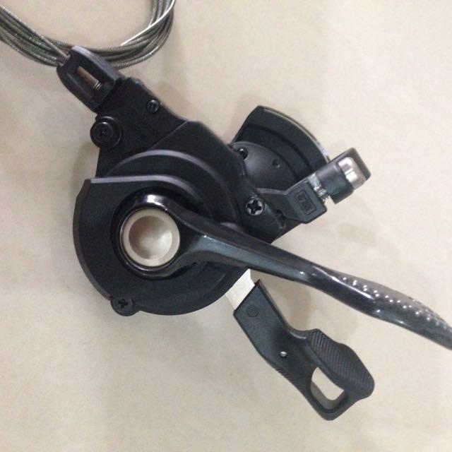 Shimano Deore XT M8000 11 Speed Right Shifter ( Bar Mount ), Sports