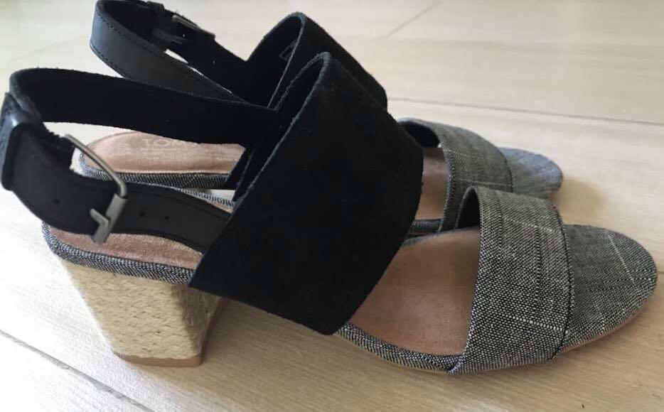 toms poppy sandals black