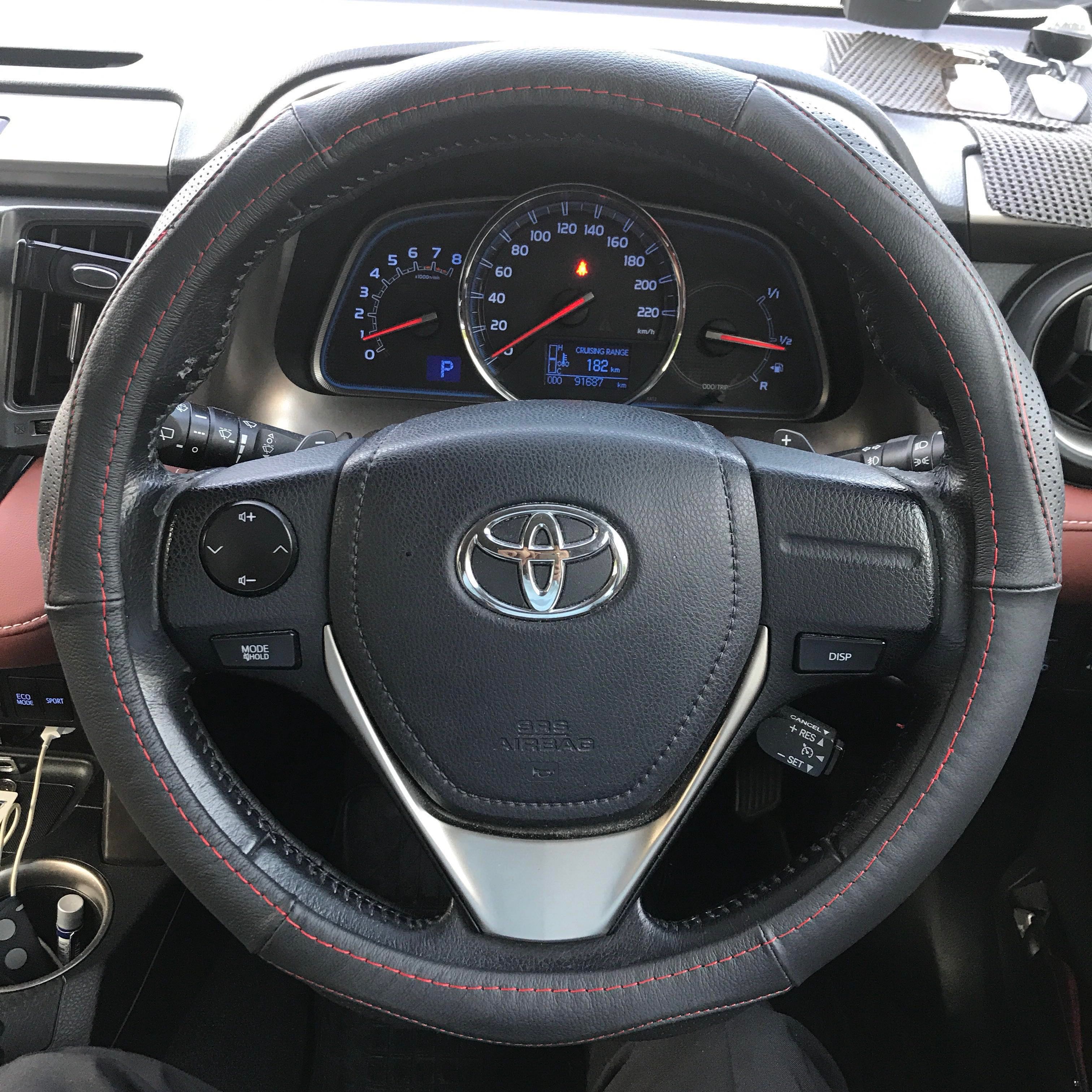 Toyota Rav4 Genuine Leather Steering Wheel Cover Car Accessories Photo