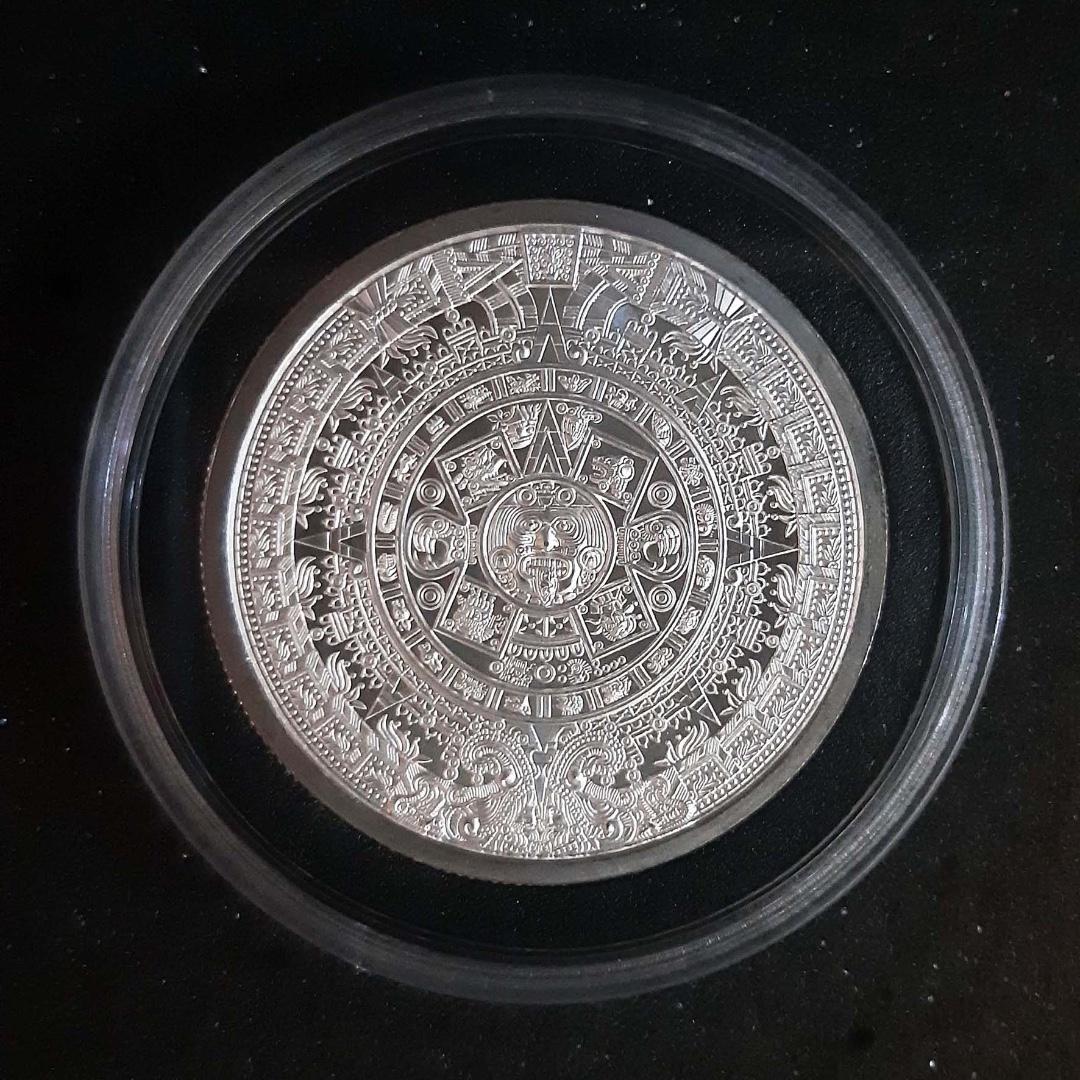 1 oz Aztec Calendar Sun Stone Silver Coin Round with Capsule Hobbies