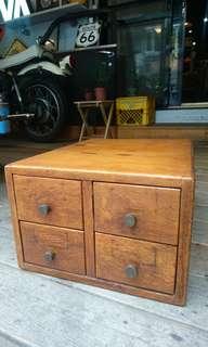 Vintage Americana。復古事 1940年代 木製桌上型檔案櫃