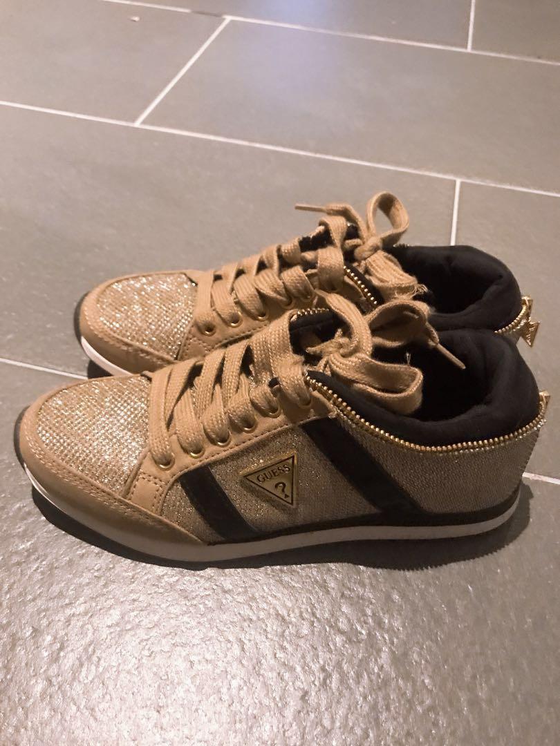 Guess sport shoe