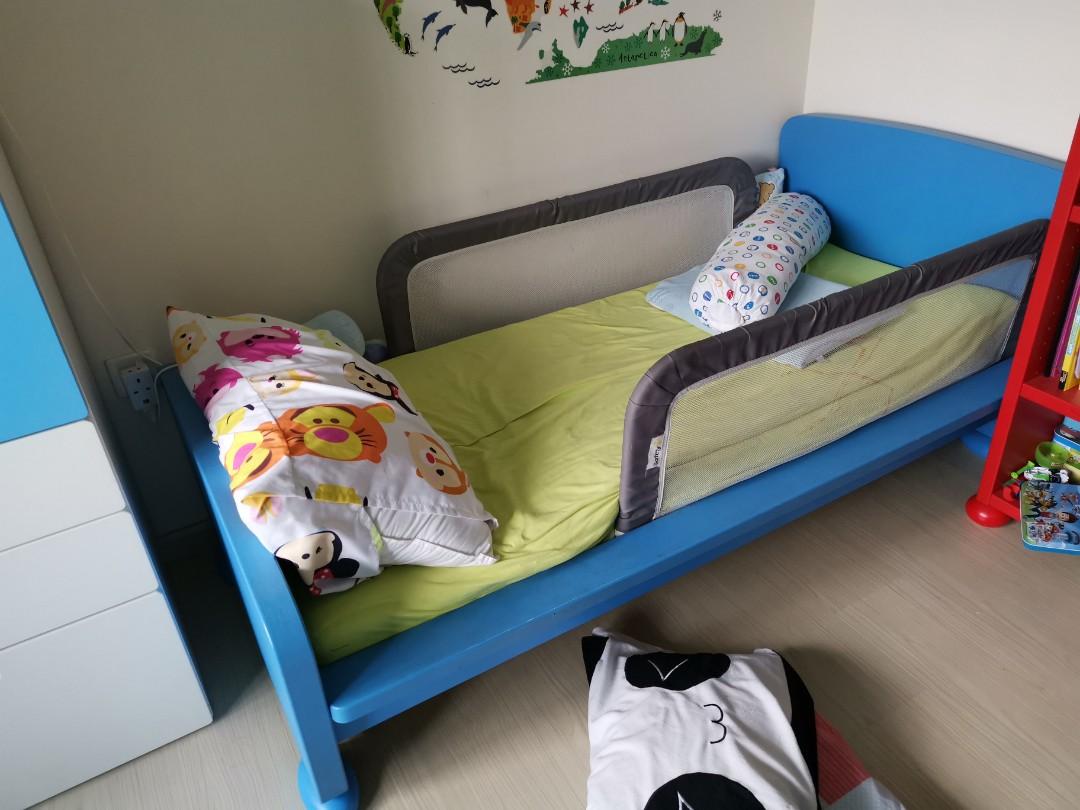 child bed protector