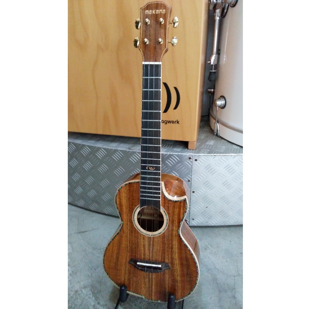 Makana Full Solid Koa Tenor Ukulele w Pickup TT 80CW CE