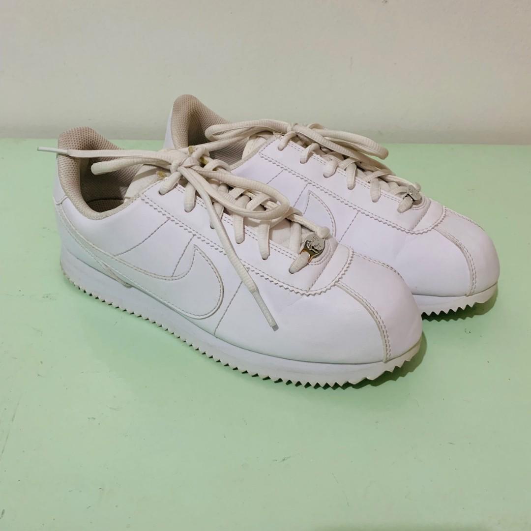 nike cortez triple white
