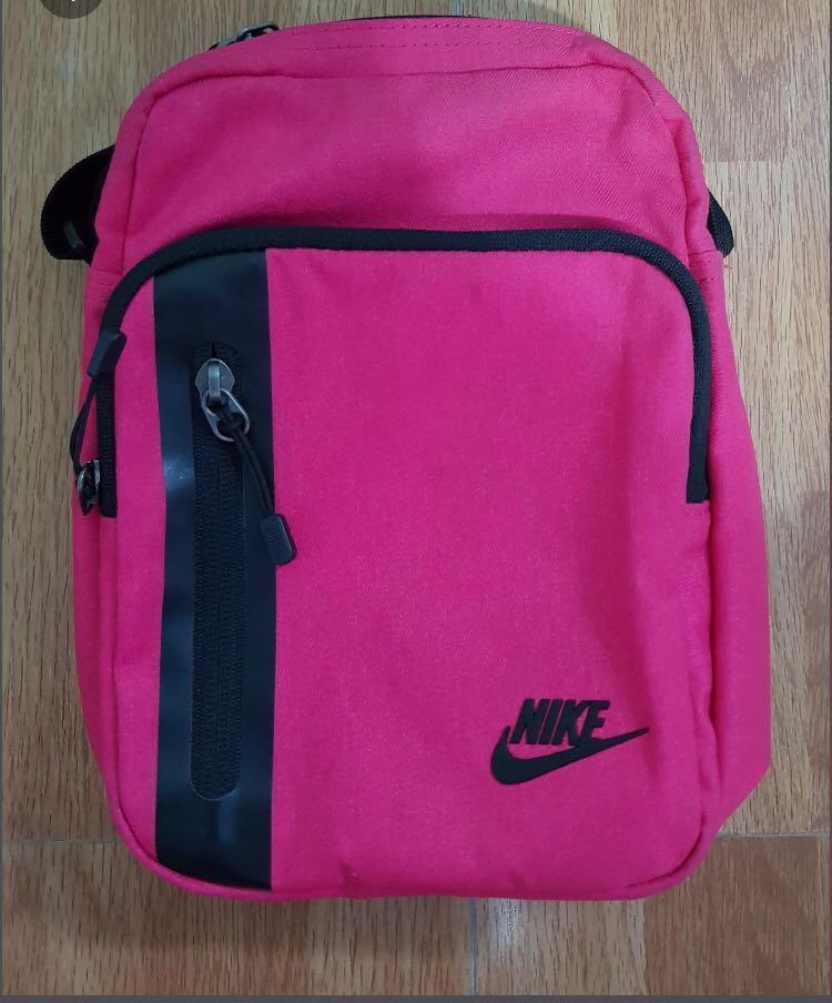 nike pink sling bag