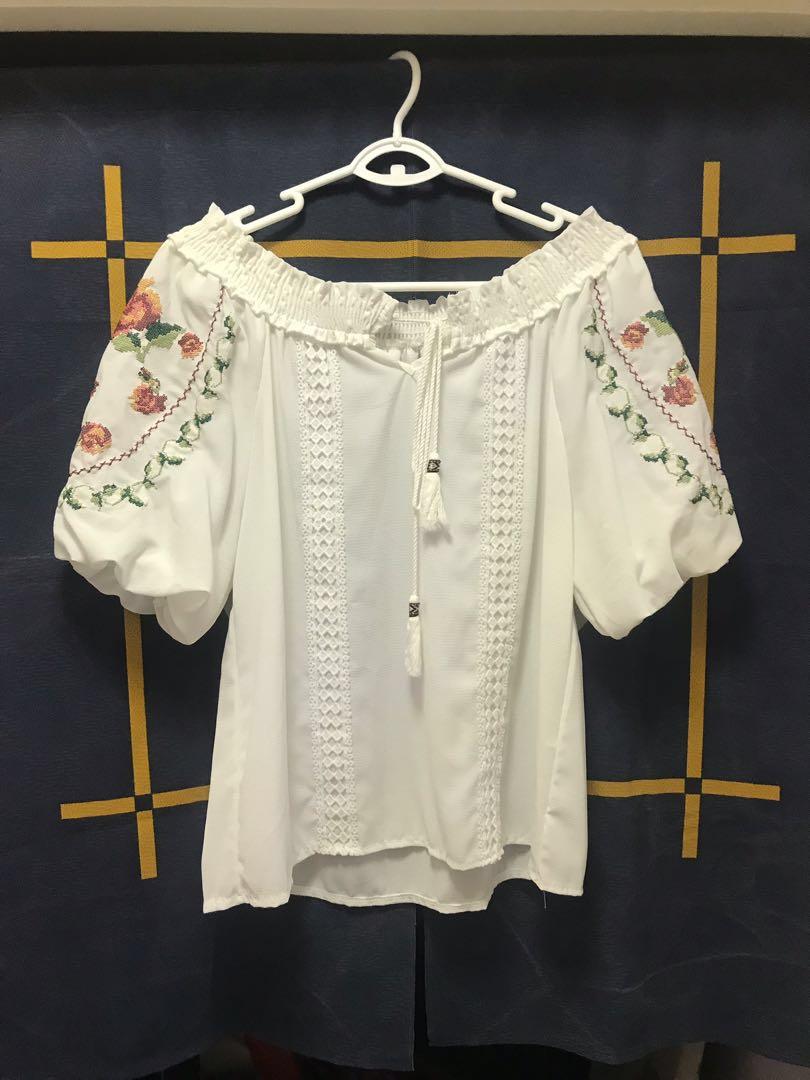 women's embroidered peasant top