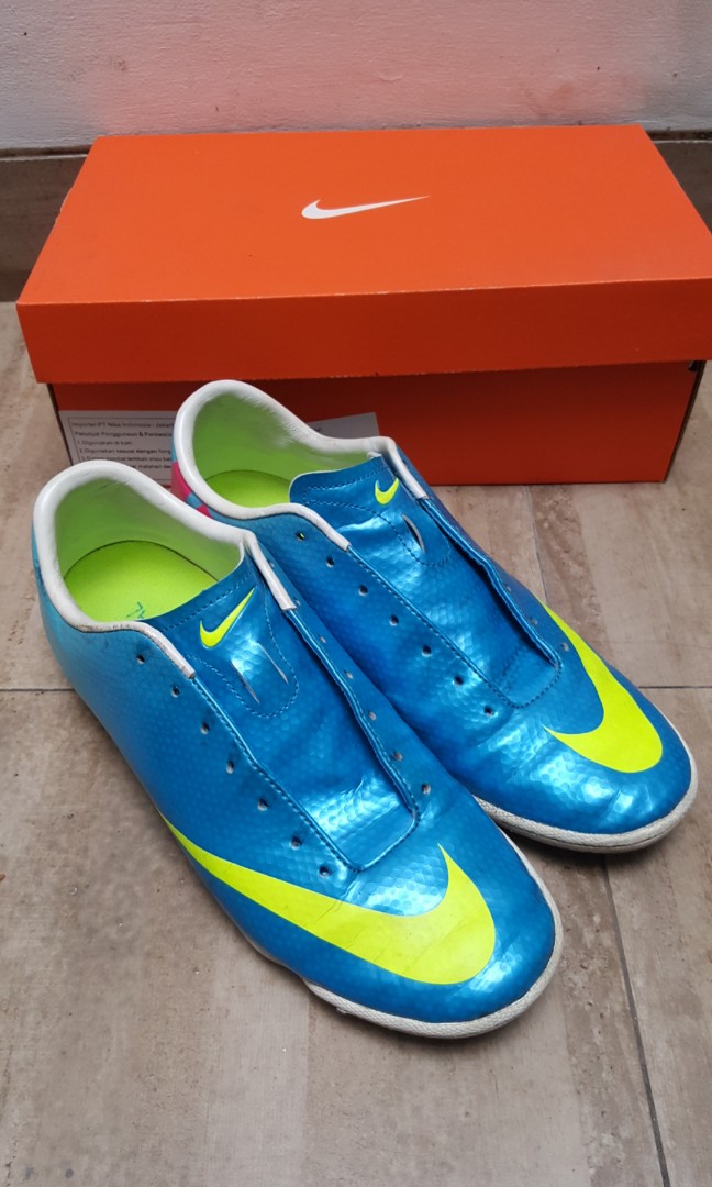 sepatu futsal nike mercurial victory