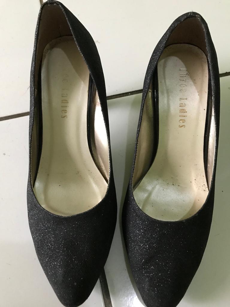 Sepatu Hak Heels Wanita Warna Hitam Blink2 Fesyen Wanita Sepatu Di Carousell