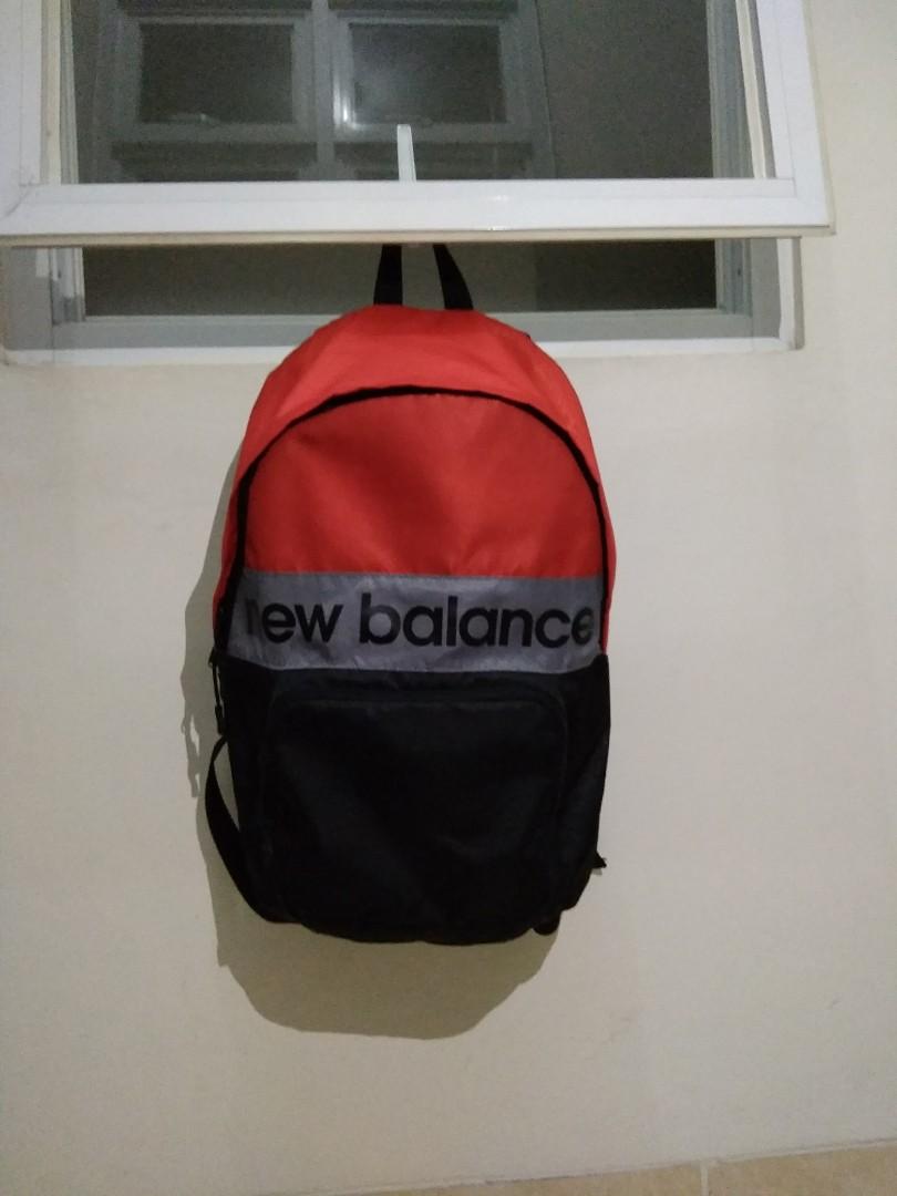 new balance tas