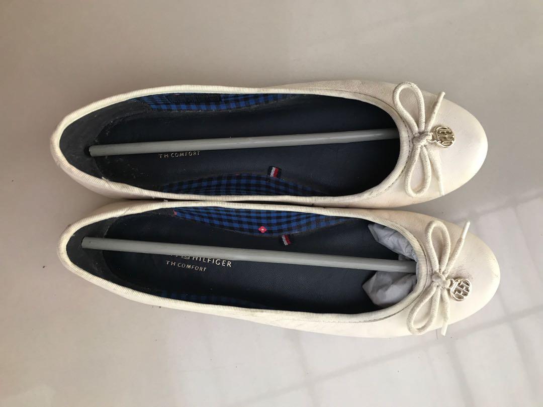 Tommy hilfiger flat shoes cheap