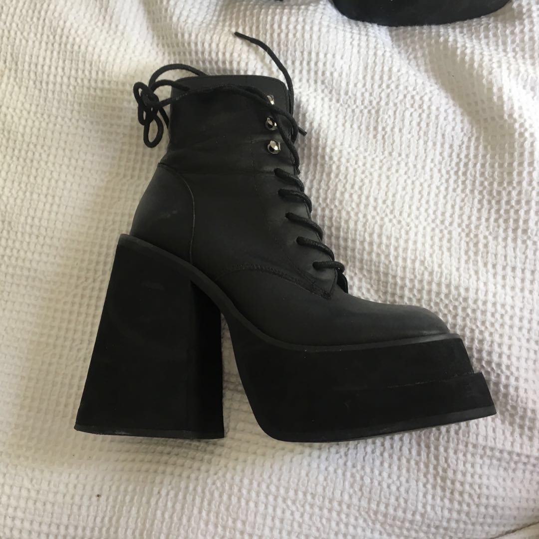 Unif Brat Boot Women s Fashion Shoes on Carousell