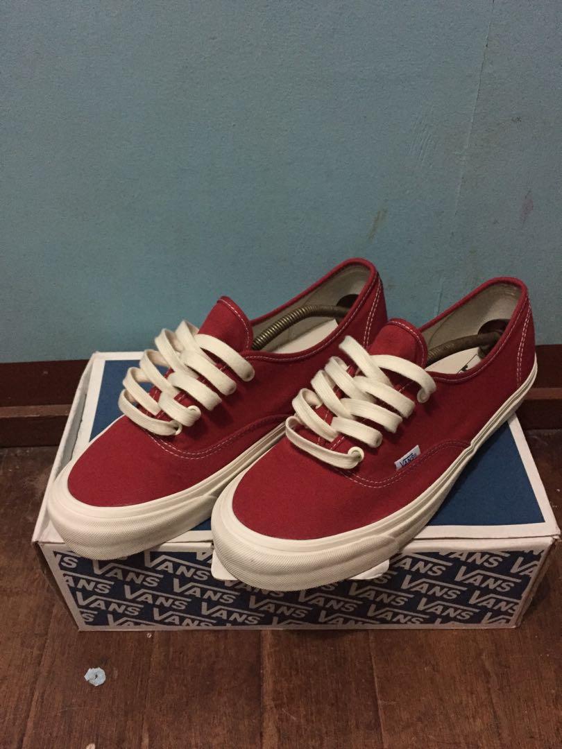 vans vault chili pepper on feet