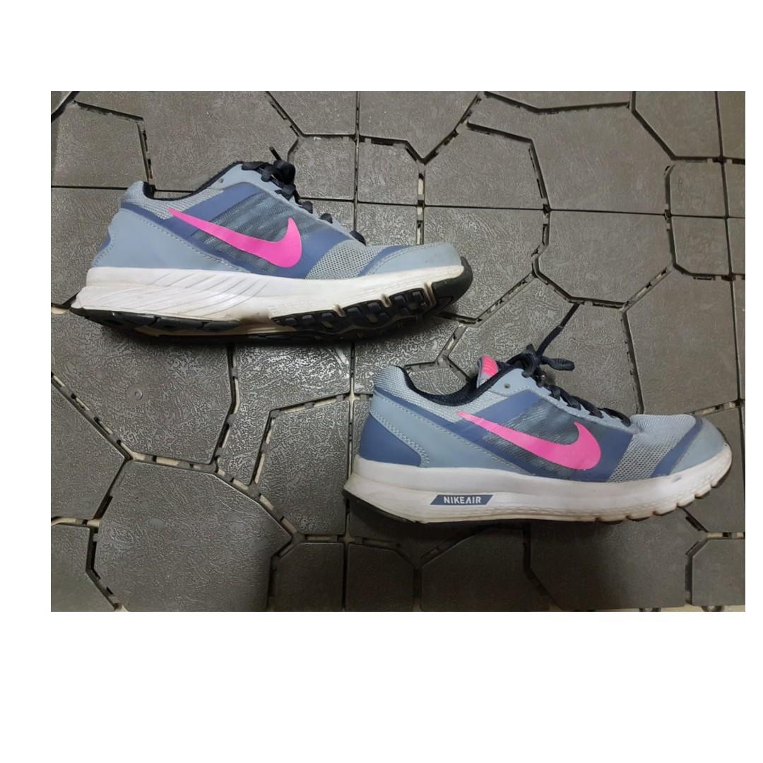 Womens Nike air relentless 5 running shoes. Women s Fashion