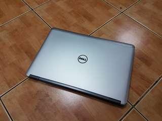 Dell latitude Core i5 8GB Memory 128SSD