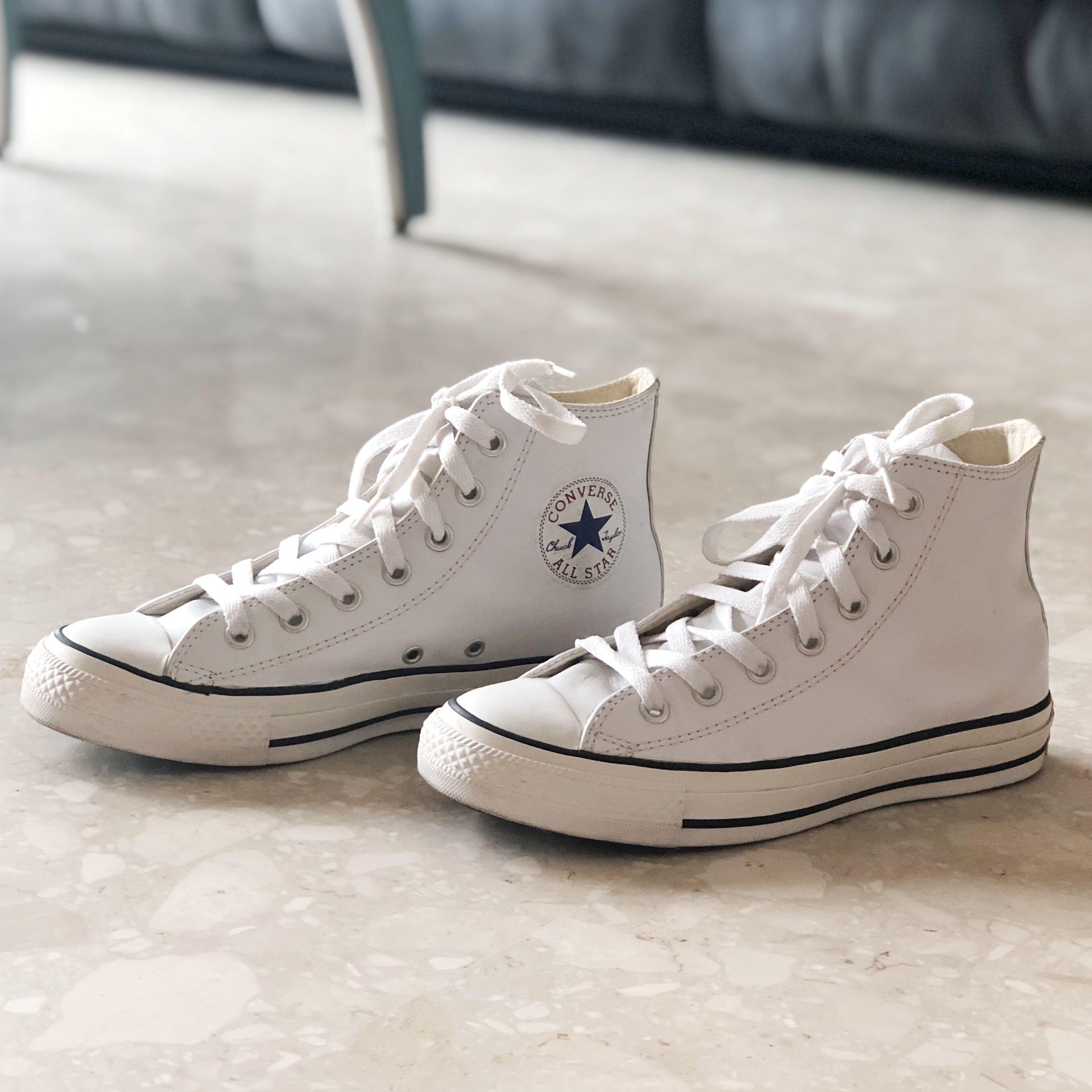 White leather sales converse women