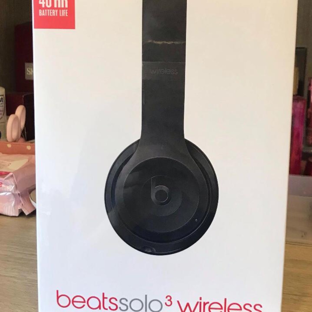 beats solo 3 wireless box