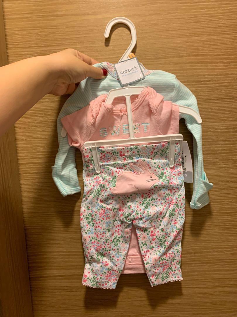 Carters Newborn Baby Clothes 初生嬰兒1set 衣服 Babies Kids