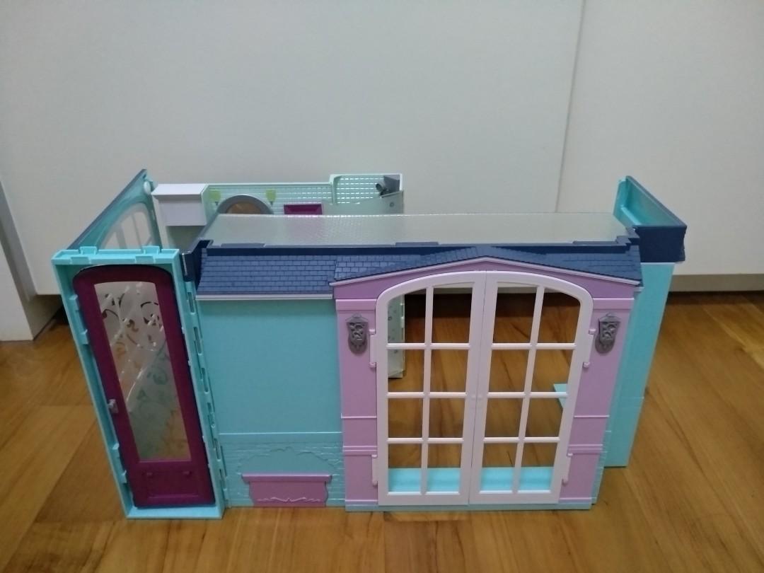 totally real house barbie