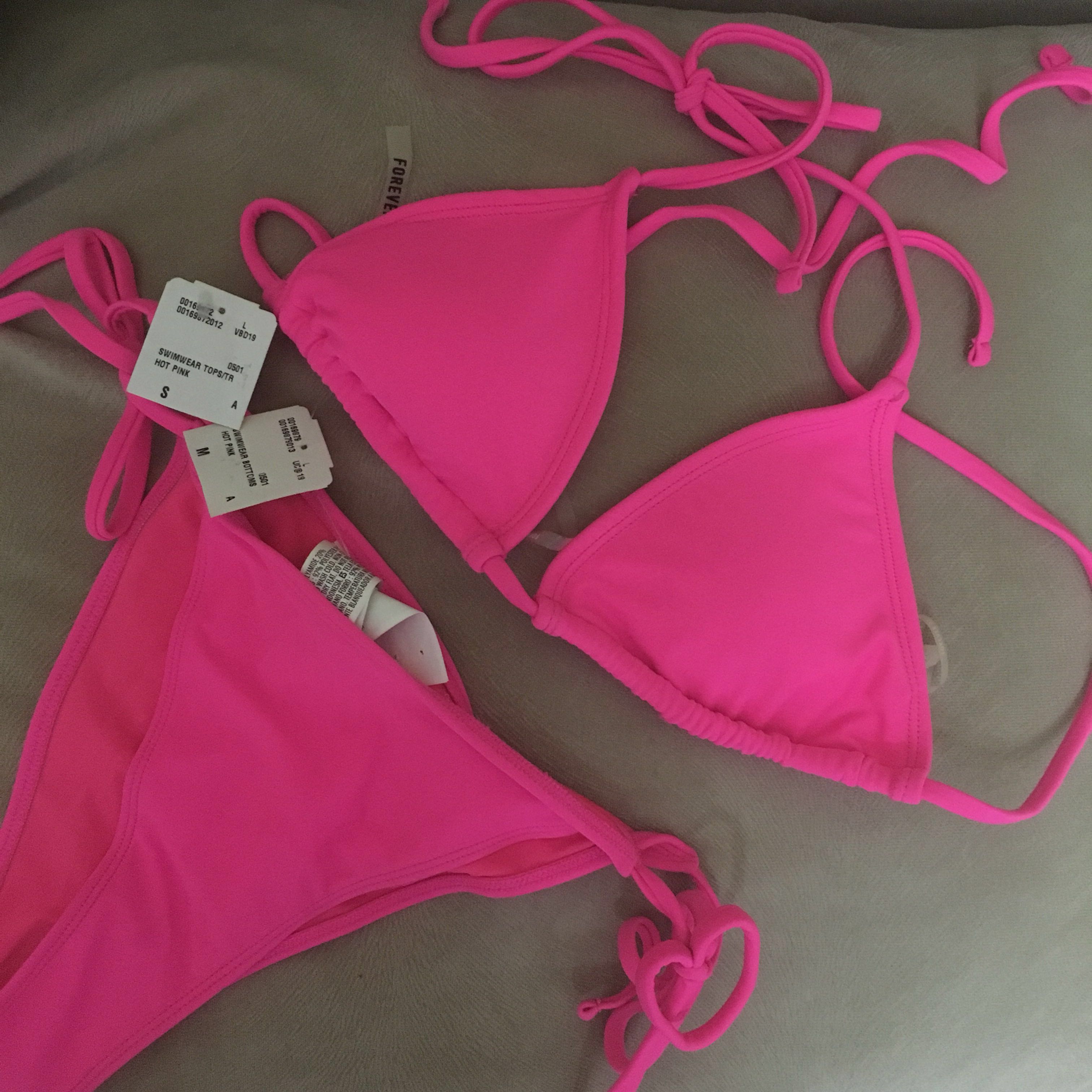 Two piece best sale swimsuits forever 21
