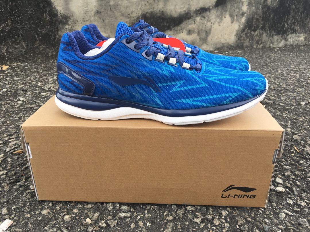LiNing Running Shoes, Men's Fashion, Footwear, Sneakers on Carousell