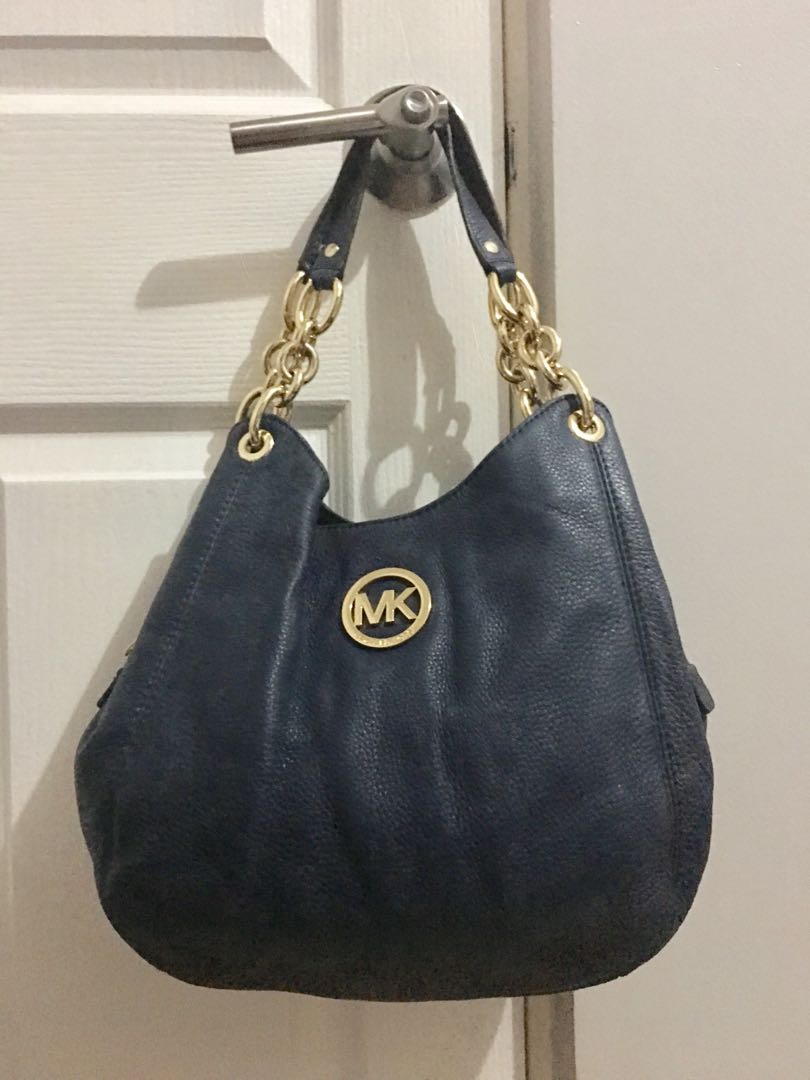 blue shoulder bag