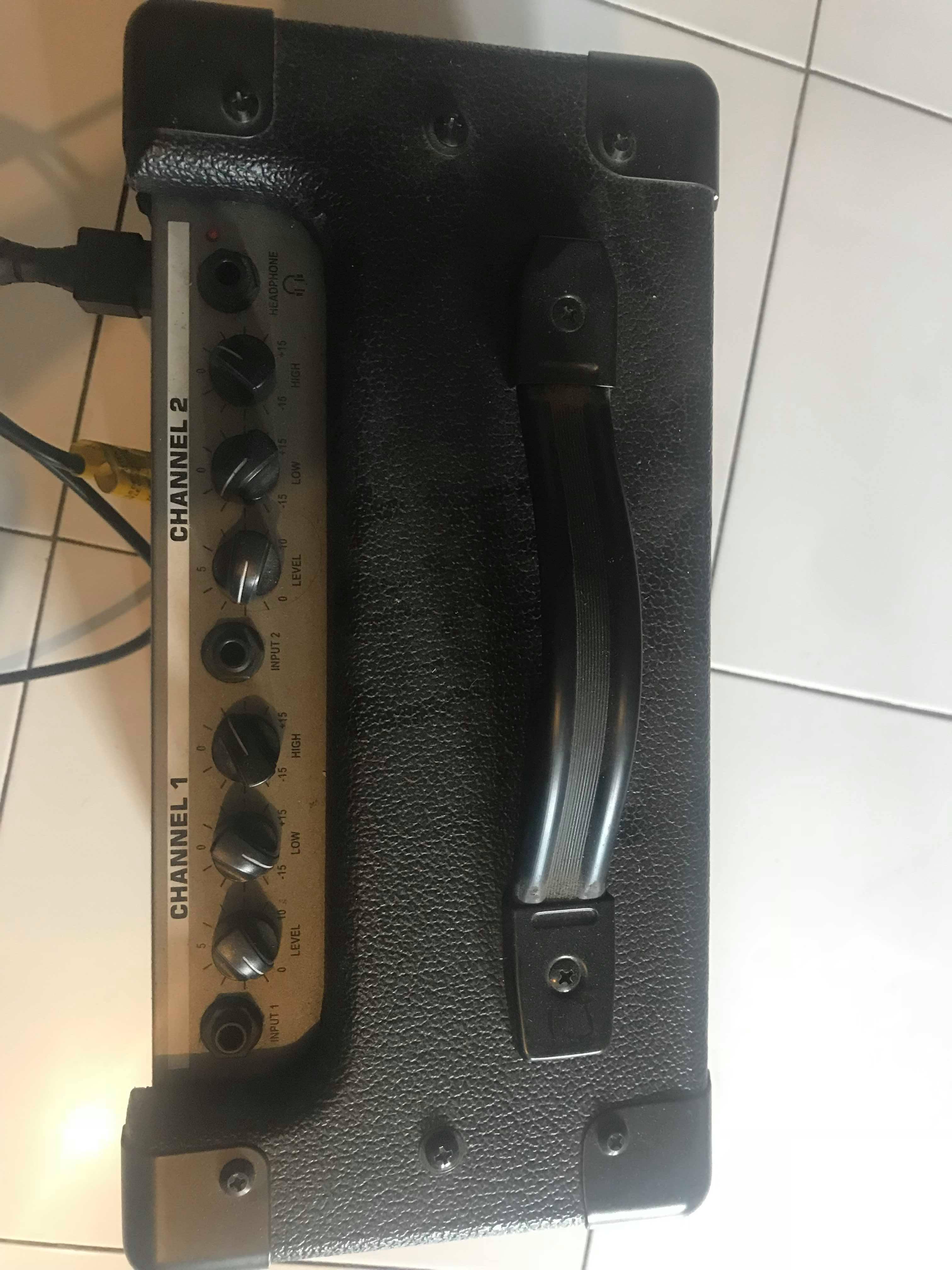 Peavey KB 1 20W 1×8 2Channel Keyboard Amplifier, Hobbies & Toys, Music