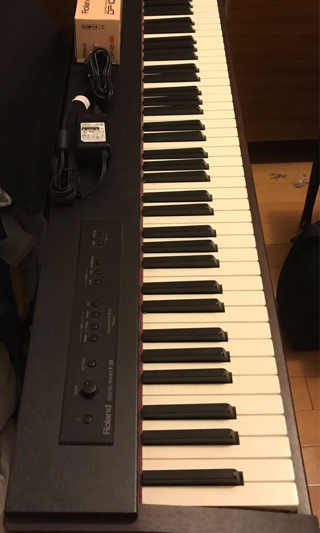 Roland Digital Piano F20, 音樂樂器 & 配件, 音樂樂器 Carousell