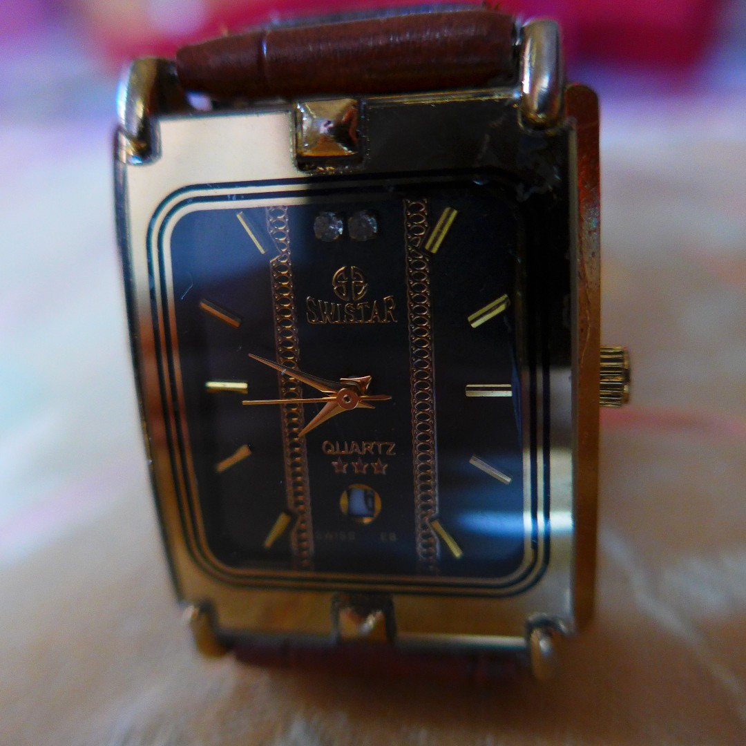 Swistar Quartz Watch Women s Fashion Watches Accessories Watches on Carousell
