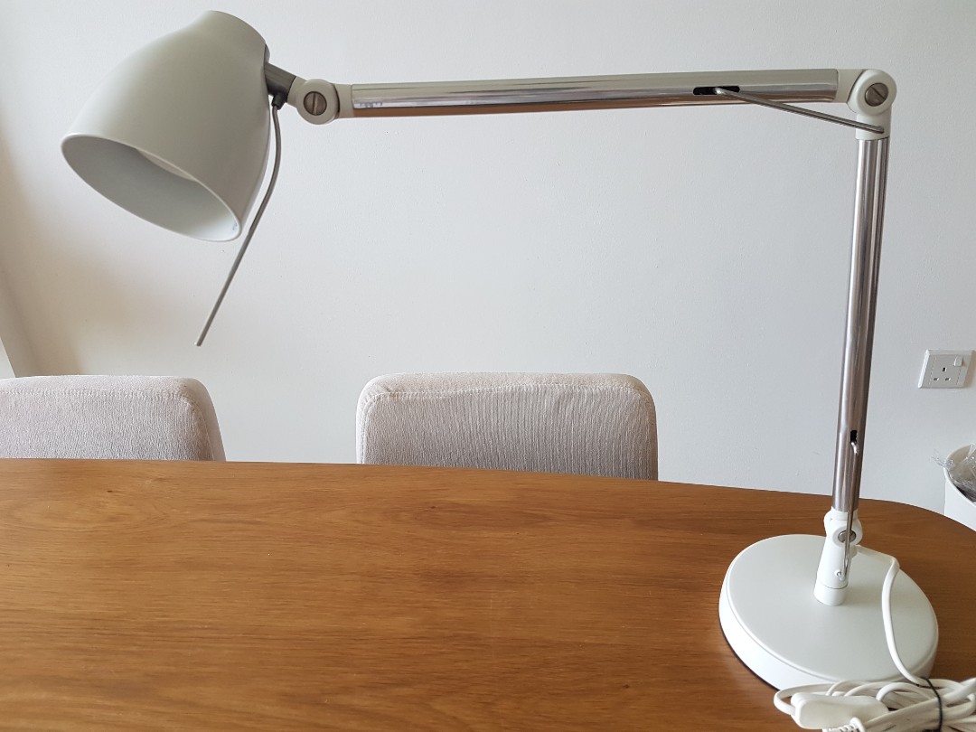 heavy base table lamp