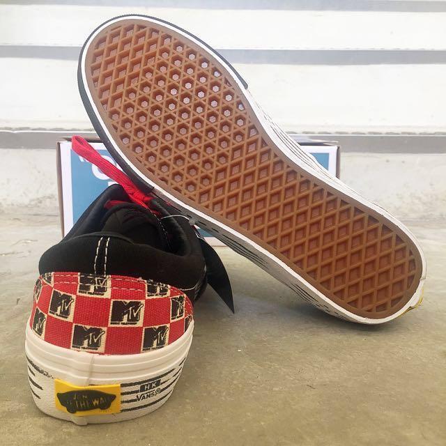 Vans x MTV Era Pro